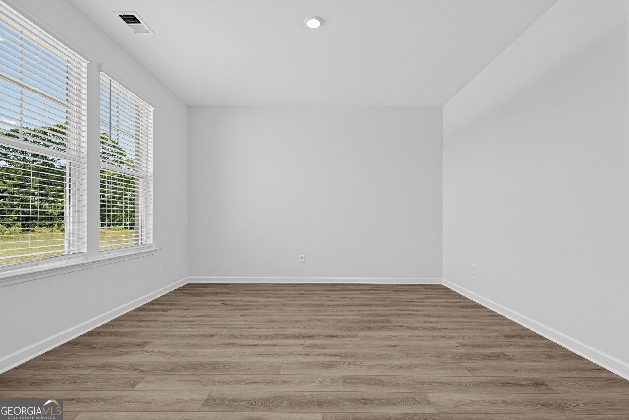19 Shoal Court Property Photo 12