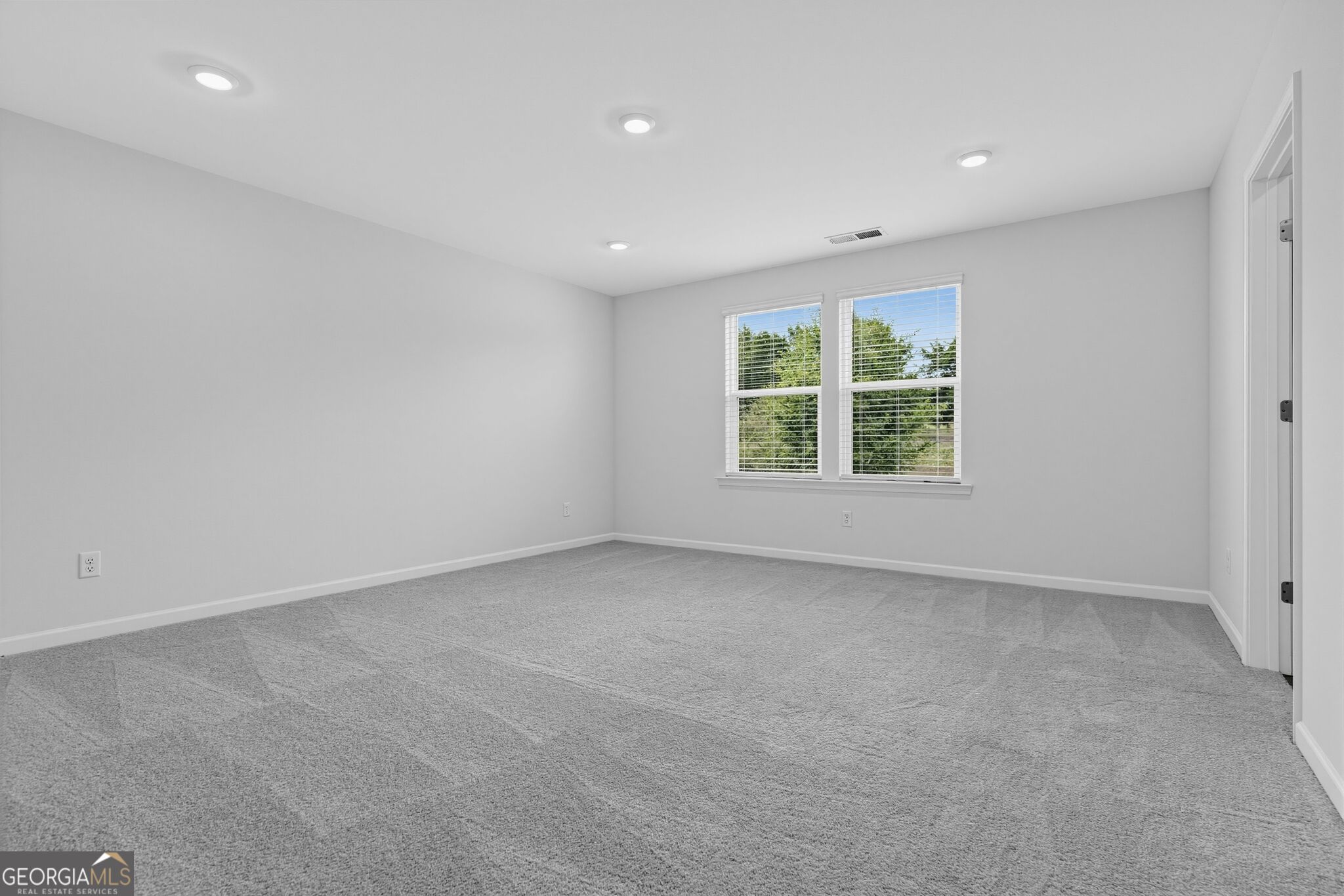 19 Shoal Court Property Photo 15