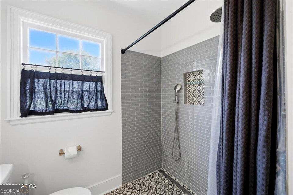 3561 Overlook Avenue Property Photo 19
