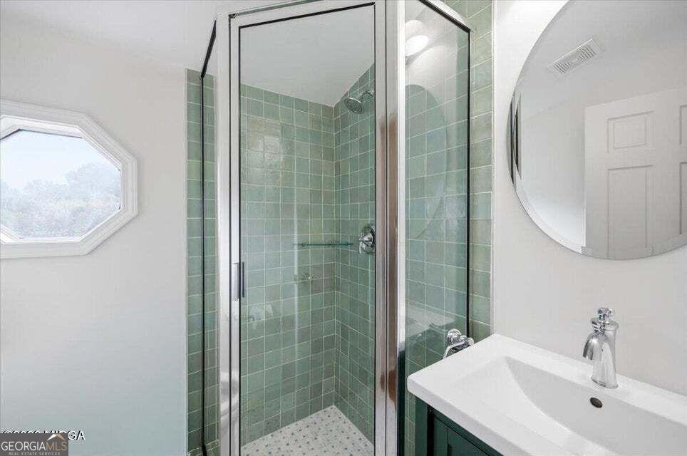 3561 Overlook Avenue Property Photo 26