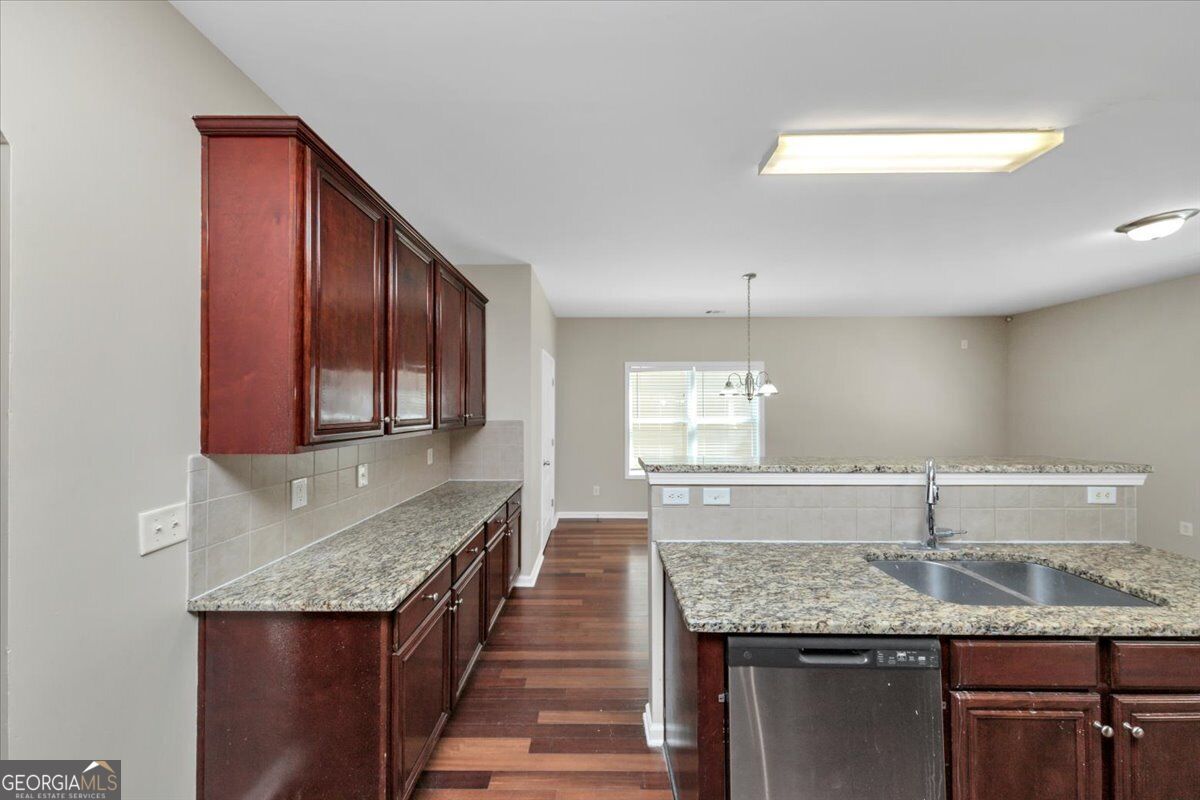 2601 Muskeg Court Sw Property Photo 14