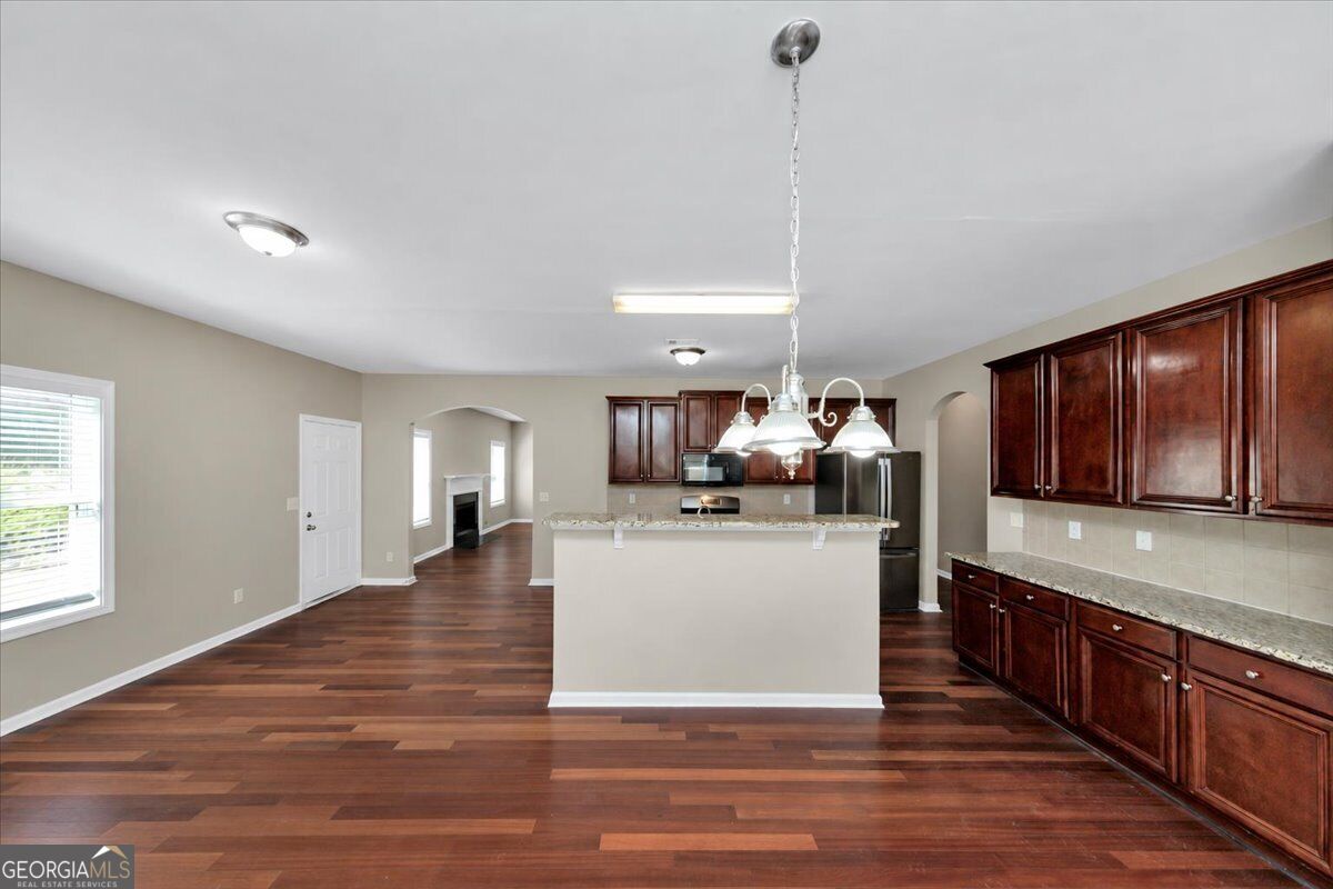 2601 Muskeg Court Sw Property Photo 17