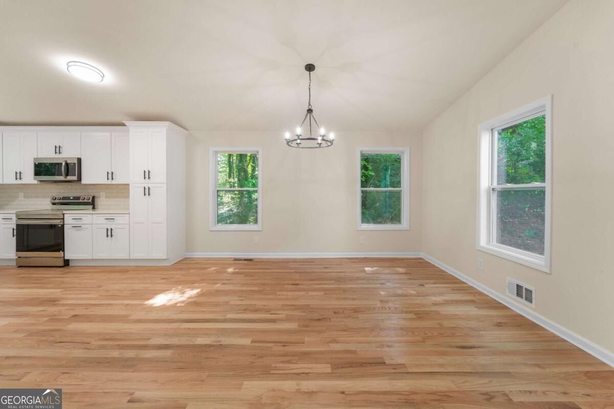 3253 Cedar Bluff Drive Ne Property Photo 10