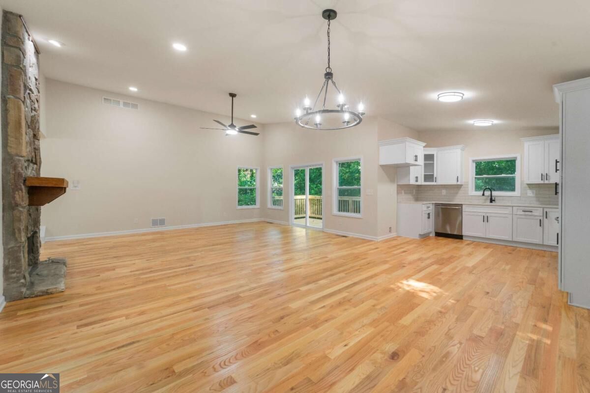 3253 Cedar Bluff Drive Ne Property Photo 11