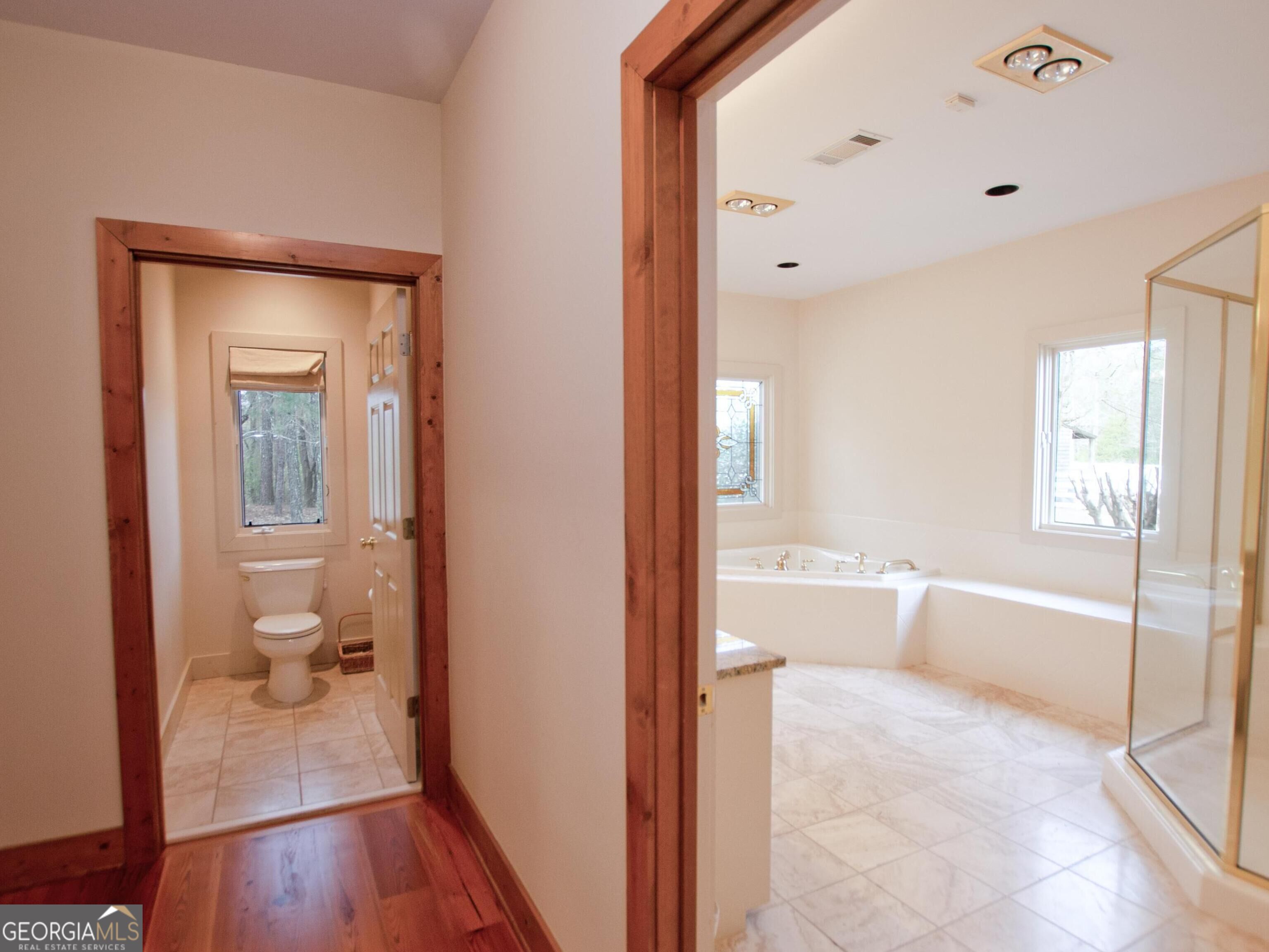 4000 Booth Road Ne Property Photo 19
