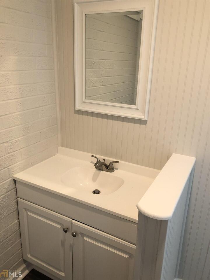 336 Whitehead Road Property Photo 11