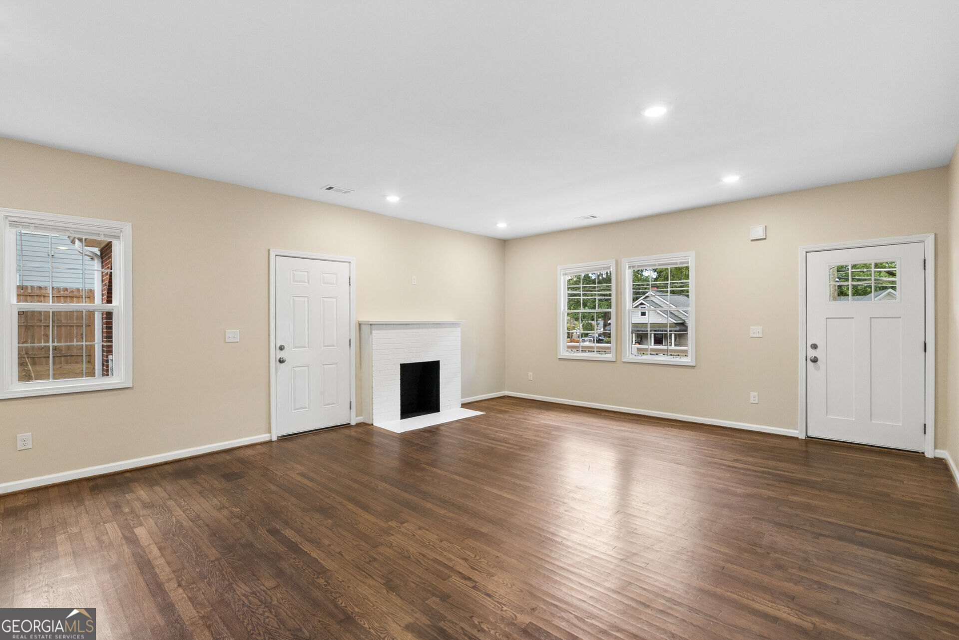 227 E Marable Street Property Photo 11