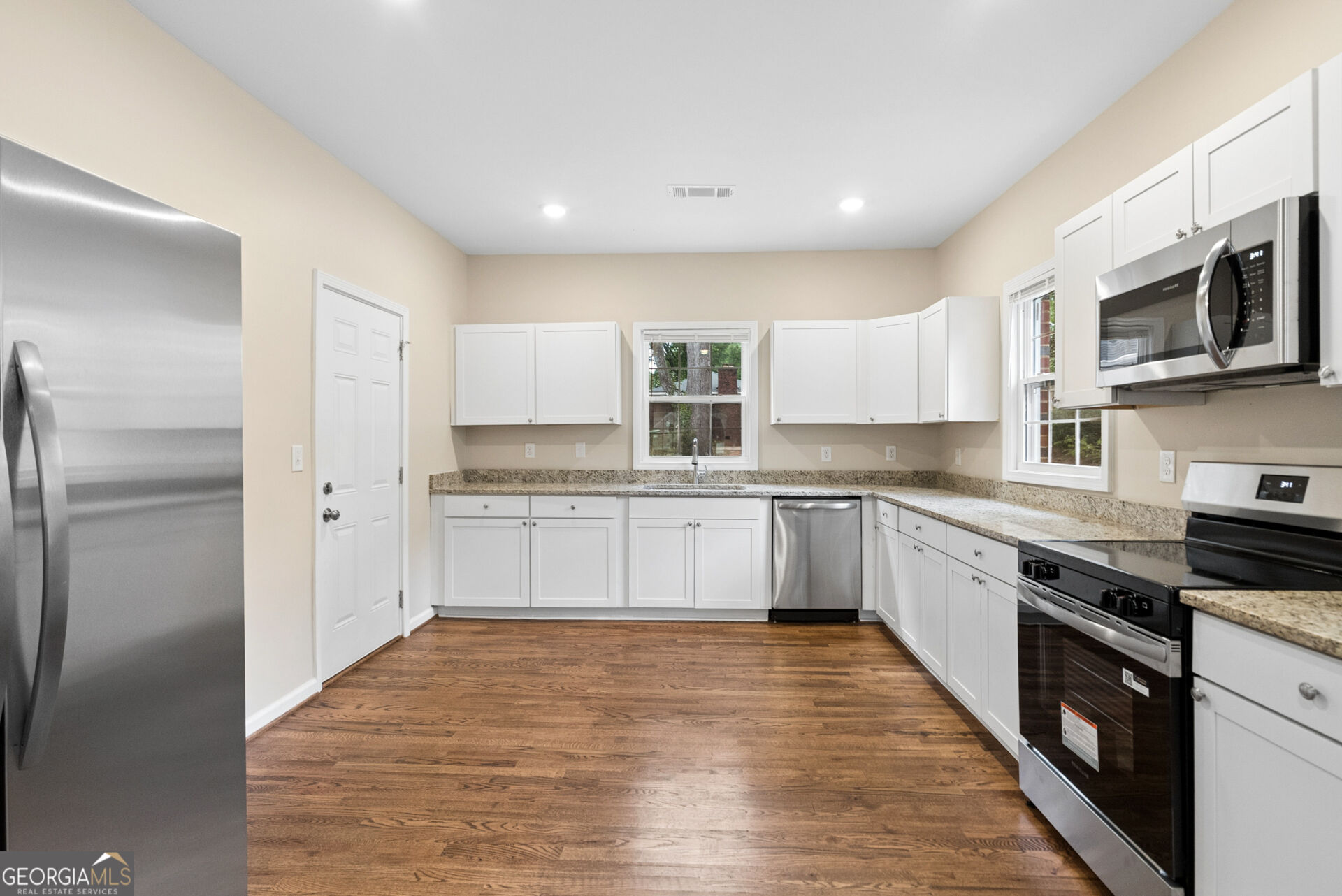 227 E Marable Street Property Photo 14