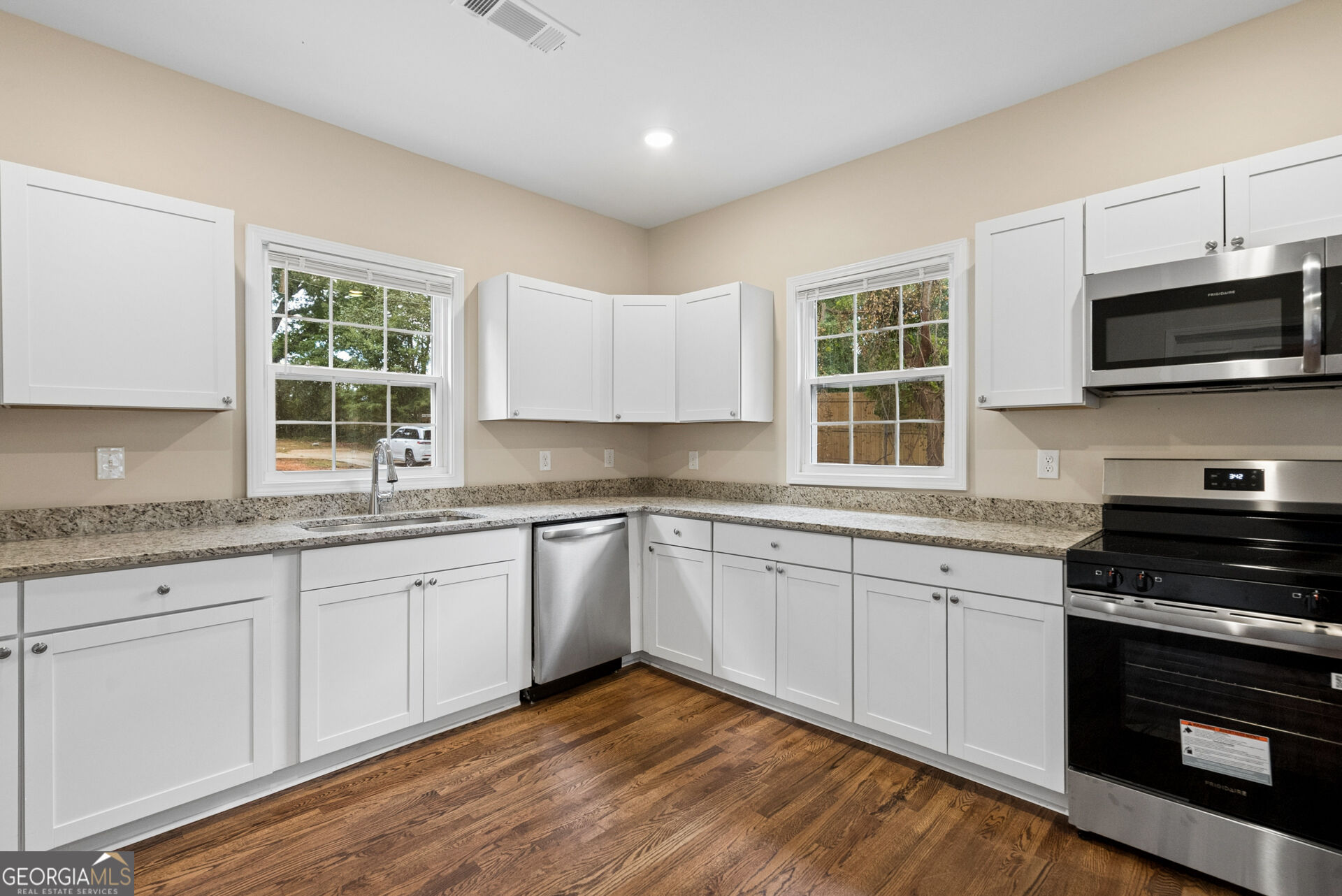 227 E Marable Street Property Photo 16