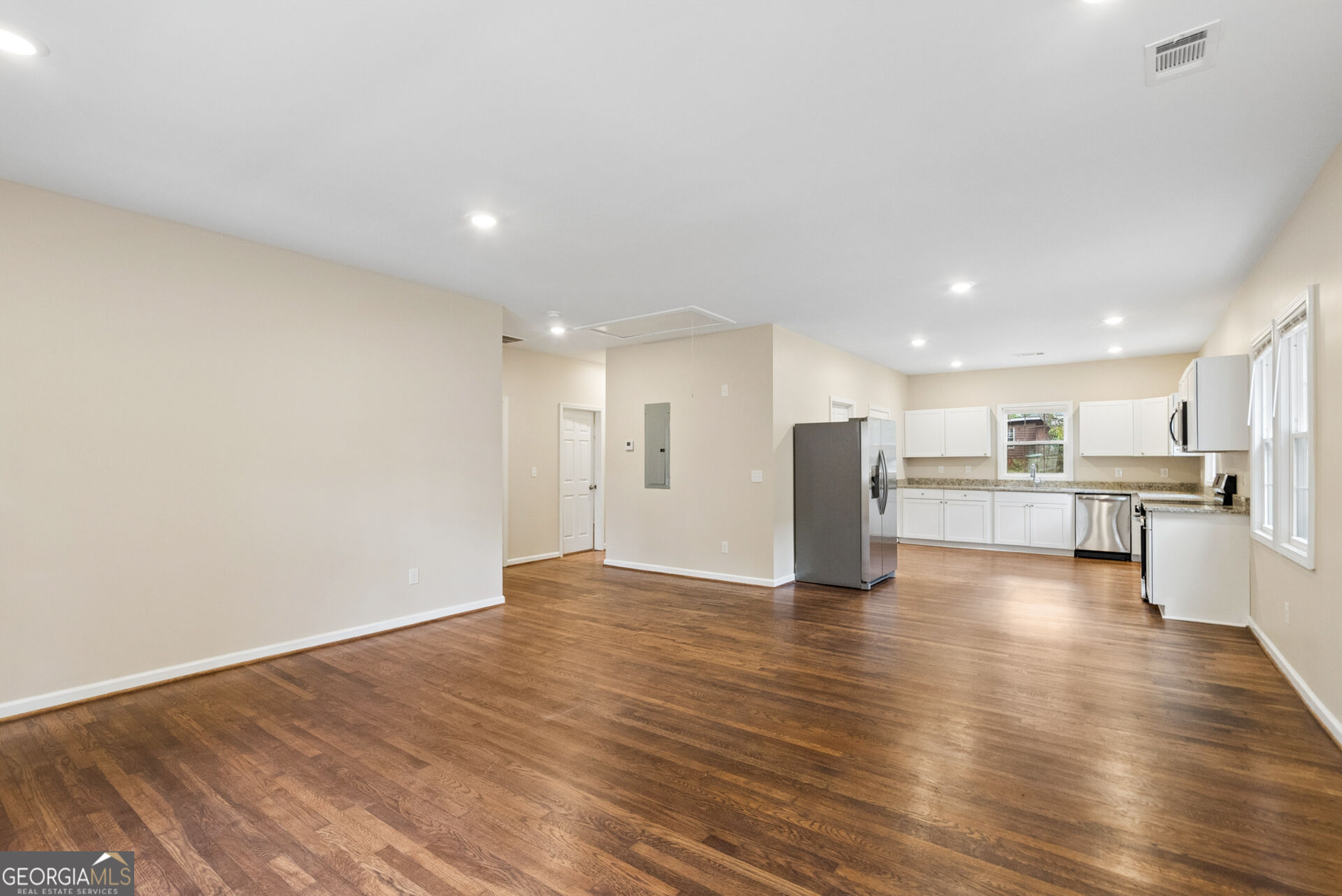 227 E Marable Street Property Photo 18