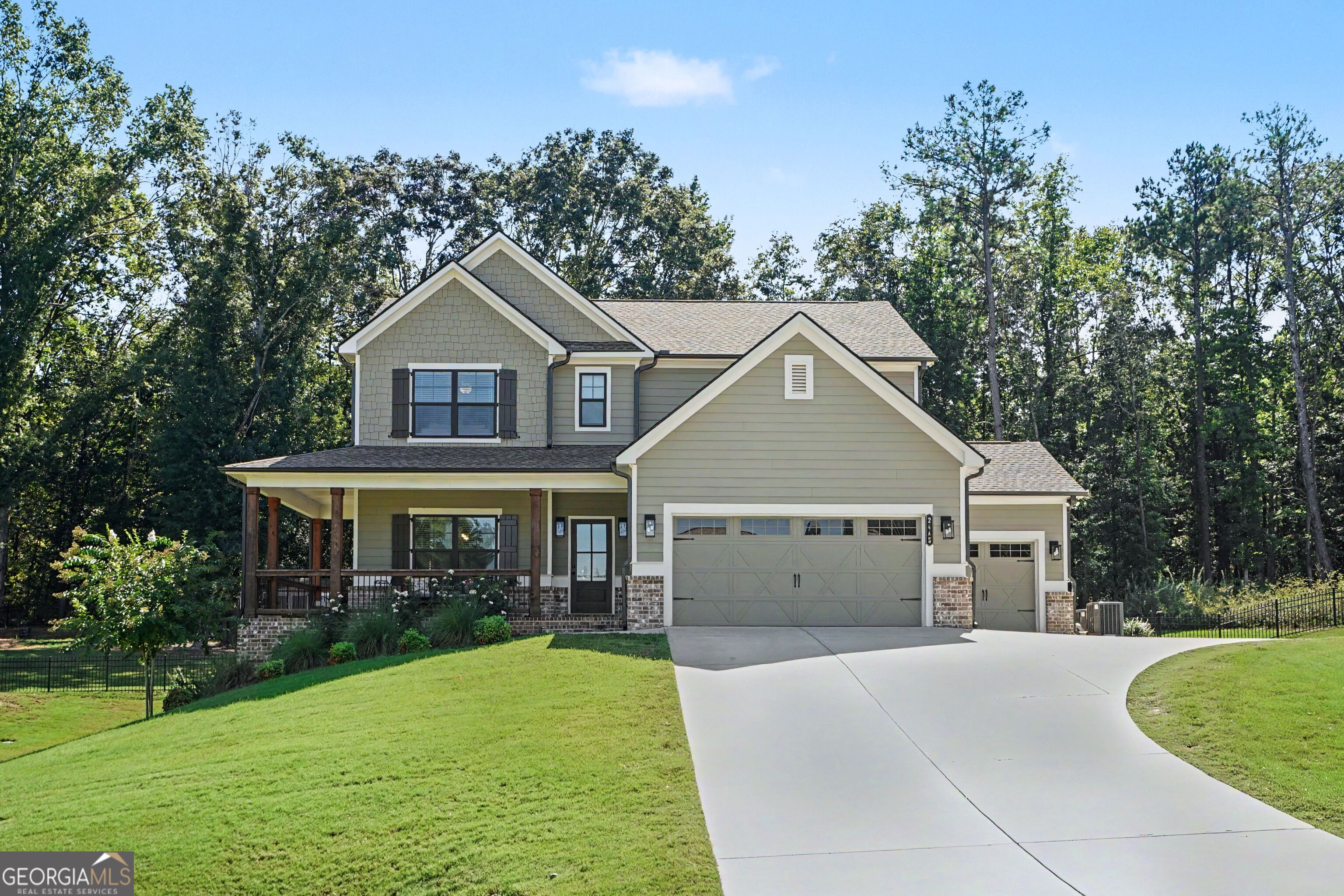 2445 Waterside Drive Property Photo 1