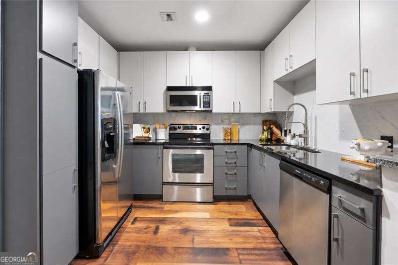 923 Peachtree Street Ne # 1221 Property Photo 18