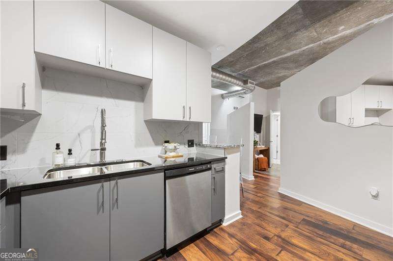 923 Peachtree Street Ne # 1221 Property Photo 19