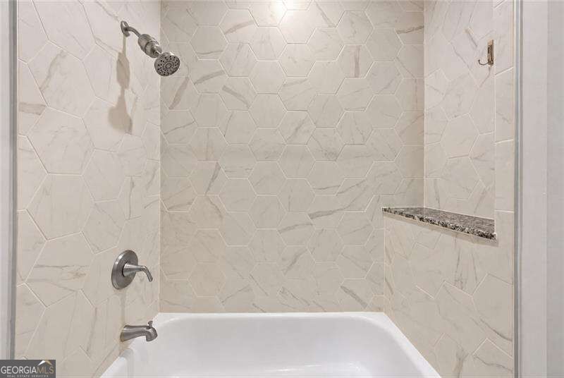 923 Peachtree Street Ne # 1221 Property Photo 23