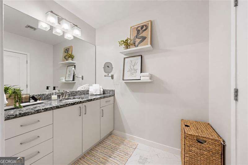 923 Peachtree Street Ne # 1221 Property Photo 24