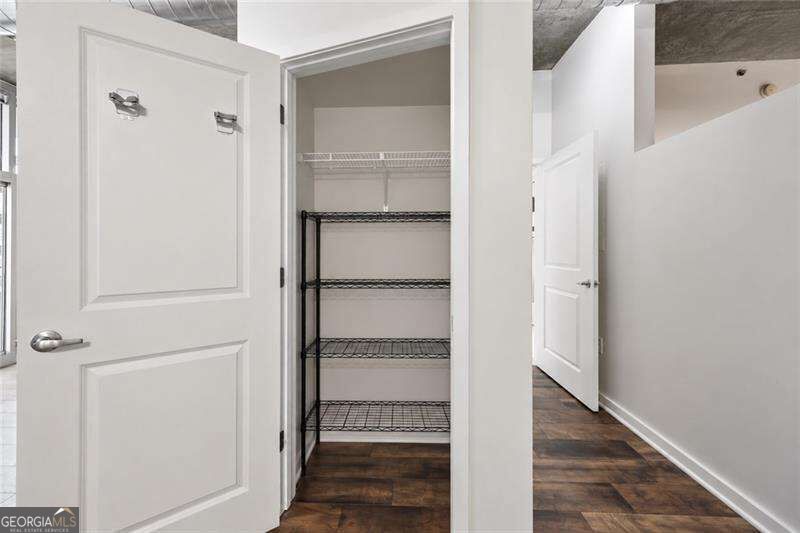 923 Peachtree Street Ne # 1221 Property Photo 26