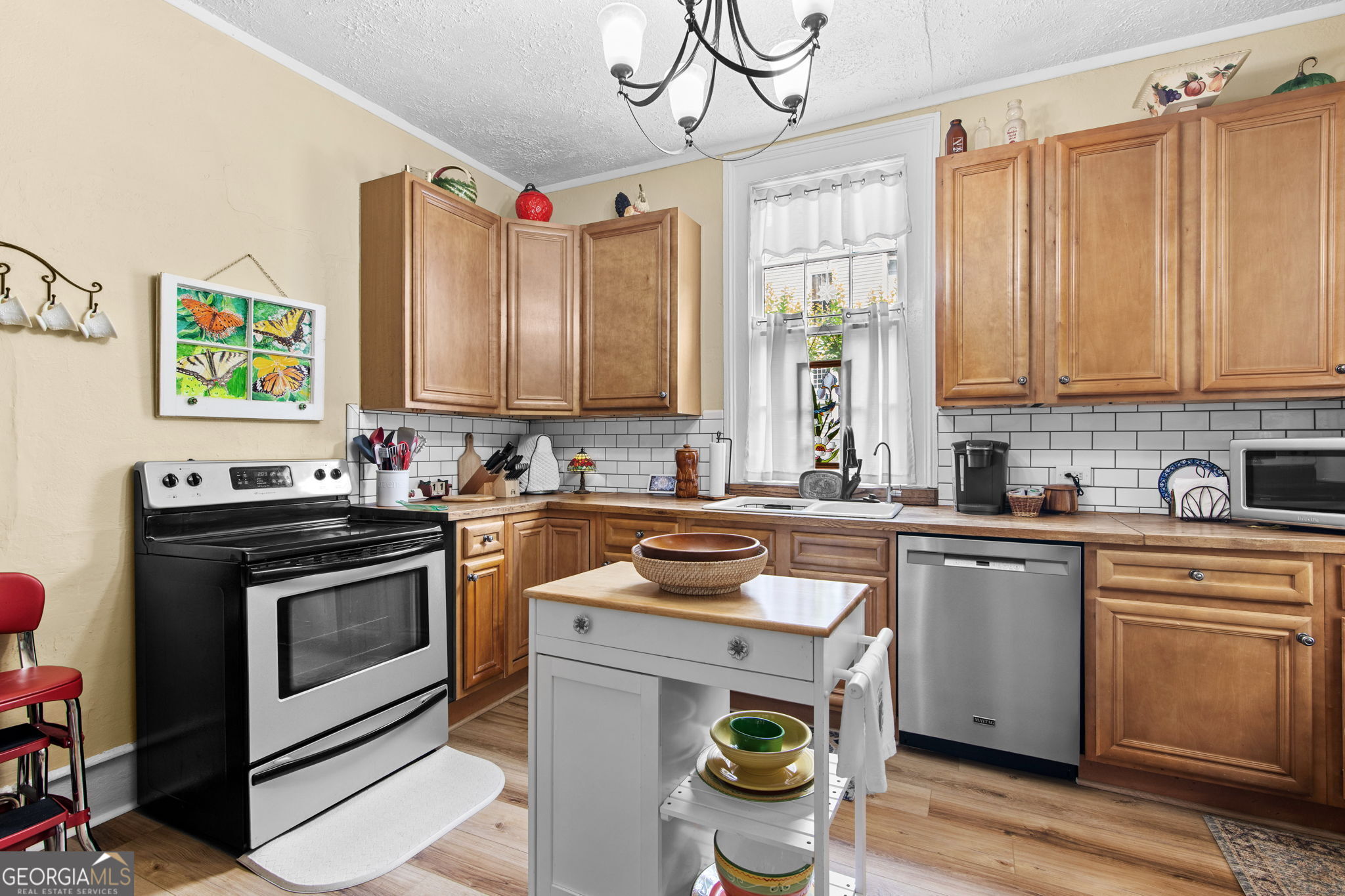 56 West Washington Street Property Photo 13