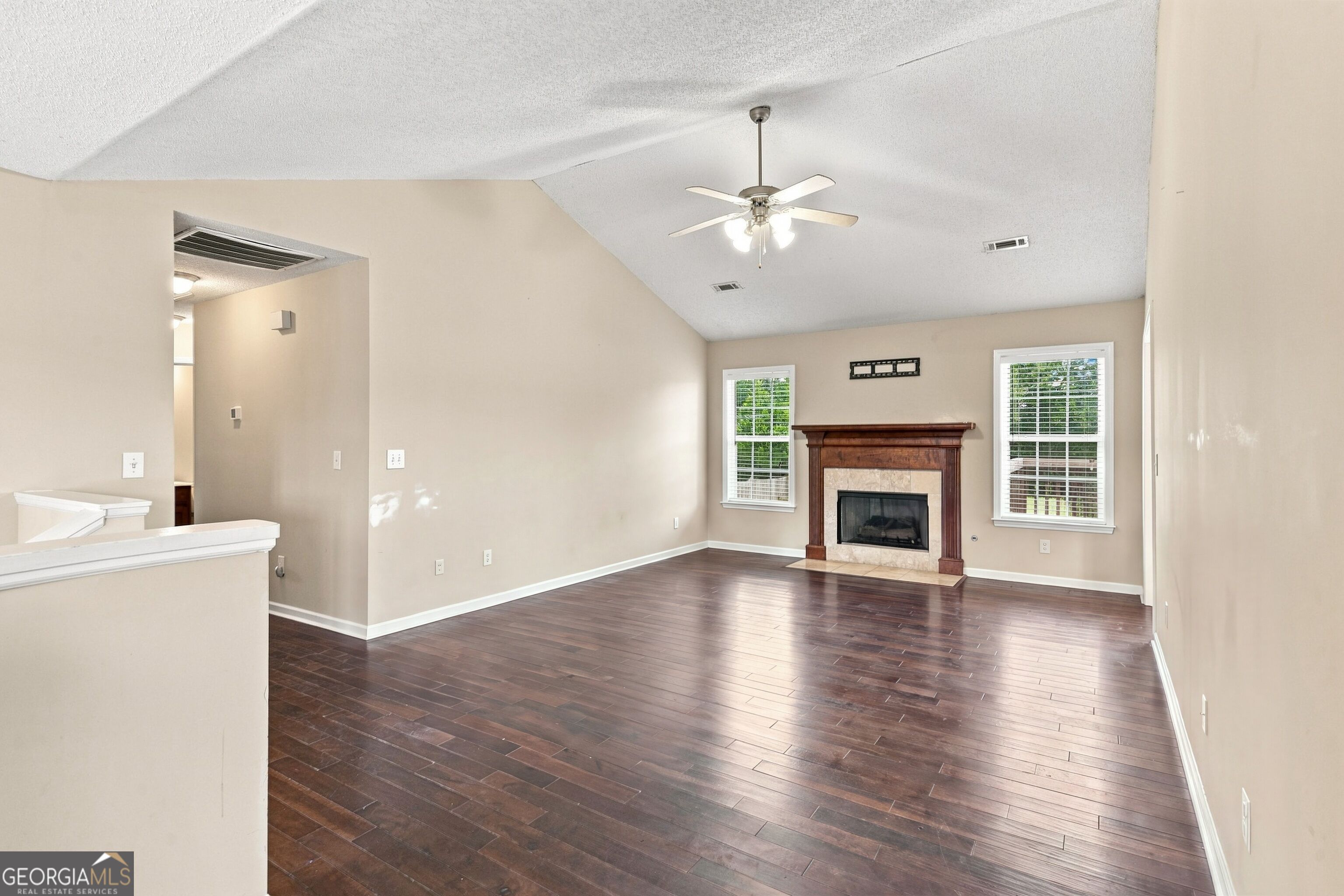 10 Seay Drive Se Property Photo 8