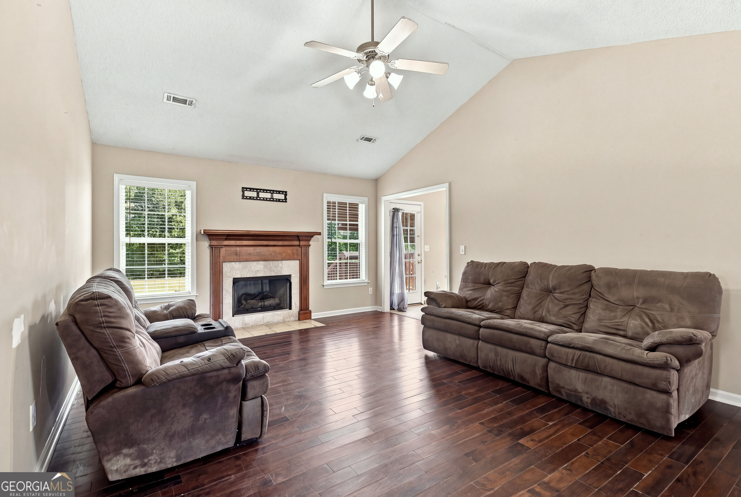 10 Seay Drive Se Property Photo 9