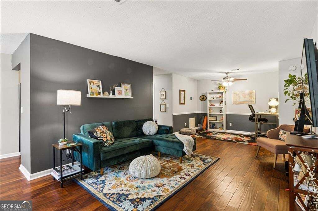 804 Peachtree Forest Avenue Property Photo 1
