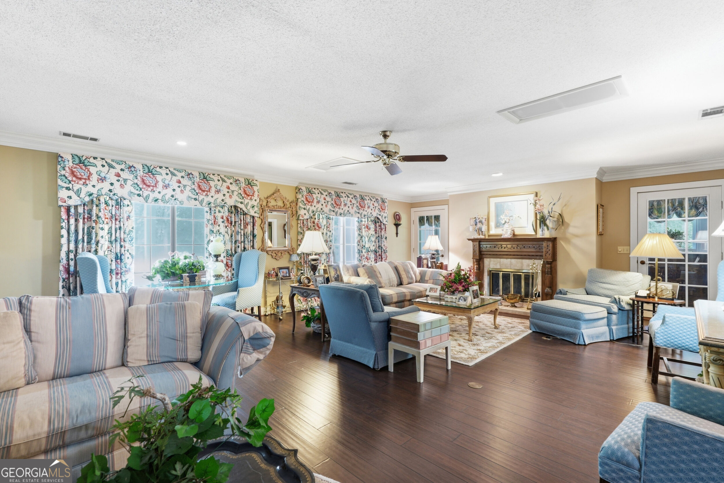 37 Whippoorwill Drive Property Photo 9