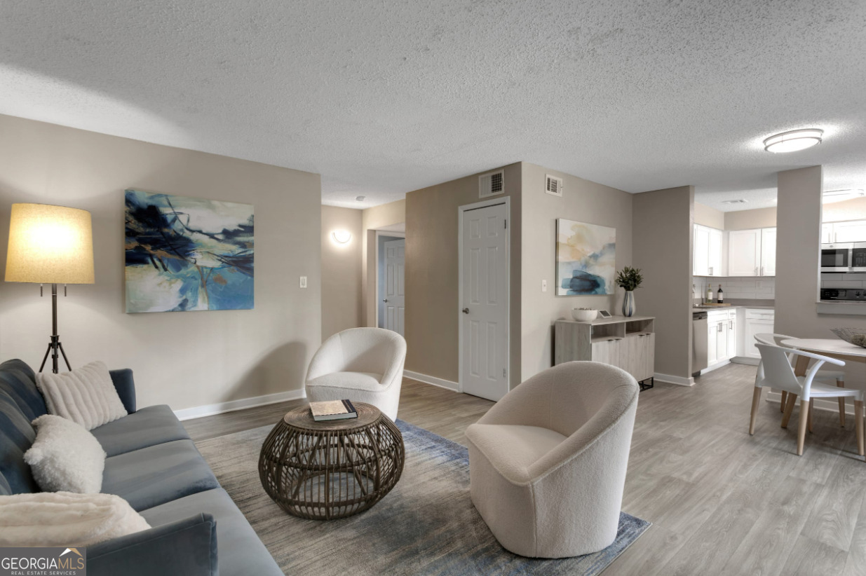 1067 Pitts Road Property Photo 3