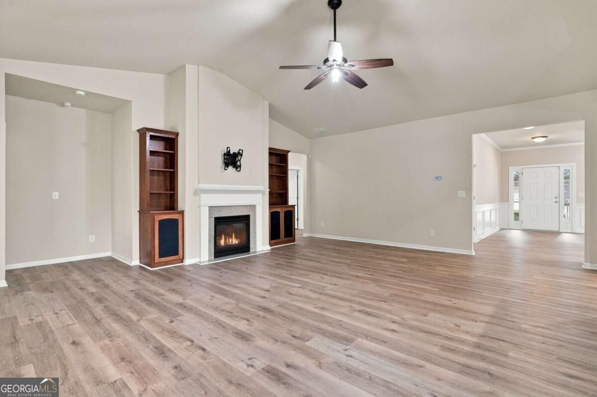 3026 Levinshire Way Property Photo 13