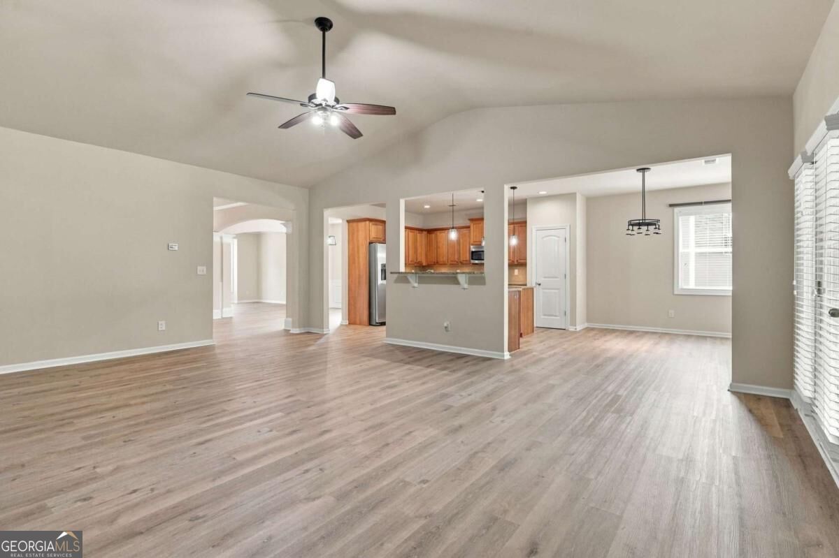 3026 Levinshire Way Property Photo 15
