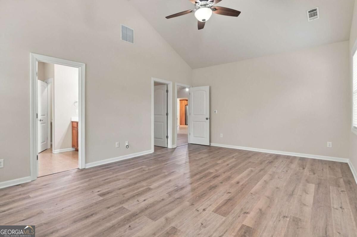 3026 Levinshire Way Property Photo 25