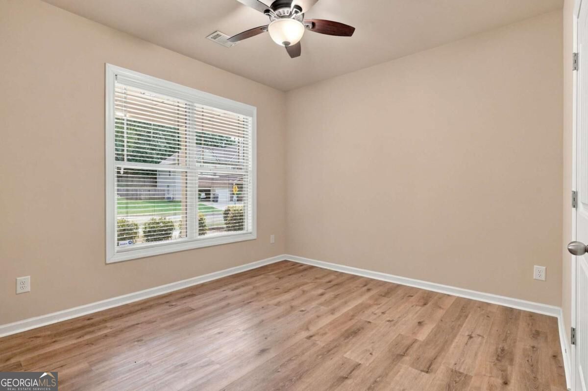 3026 Levinshire Way Property Photo 33