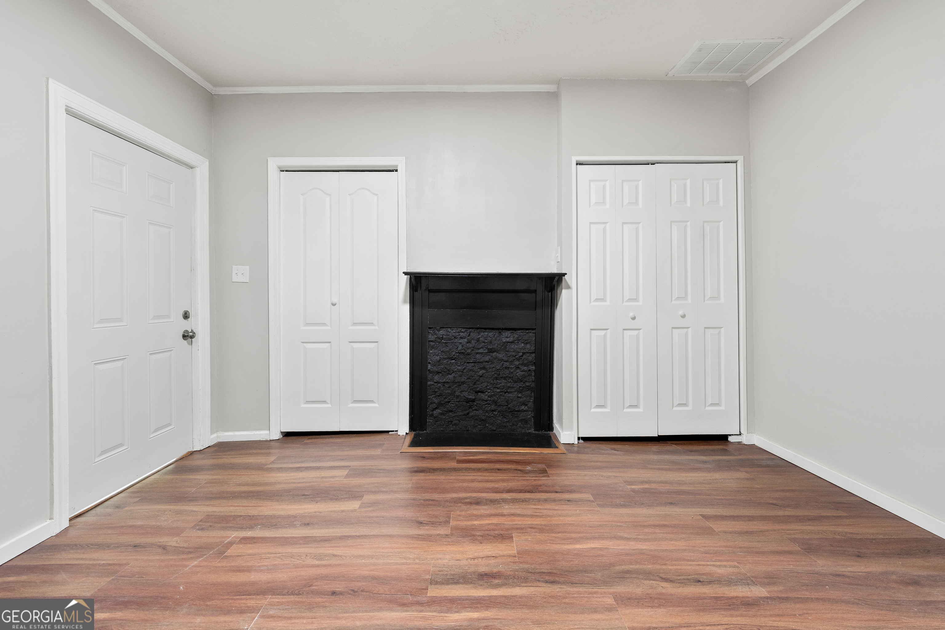 249 Fifth Street Property Photo 6