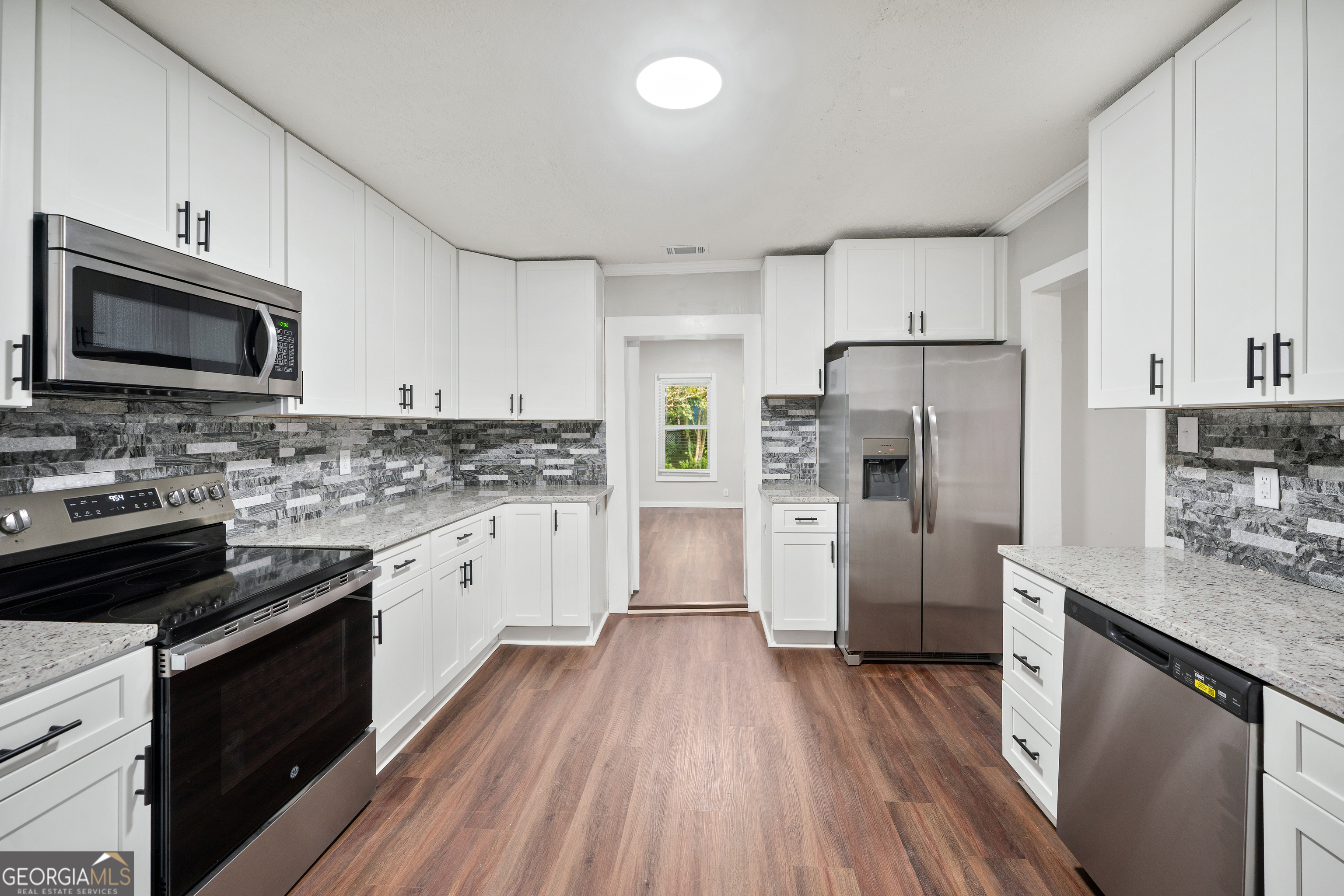 249 Fifth Street Property Photo 11
