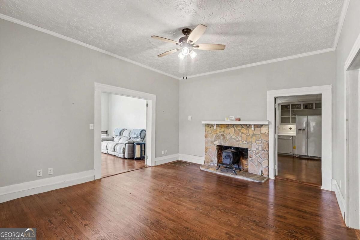44 E Johnson Street Property Photo 8