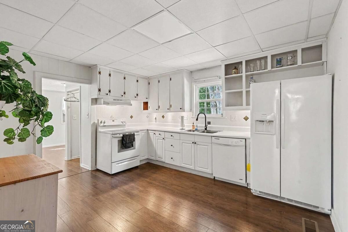 44 E Johnson Street Property Photo 14