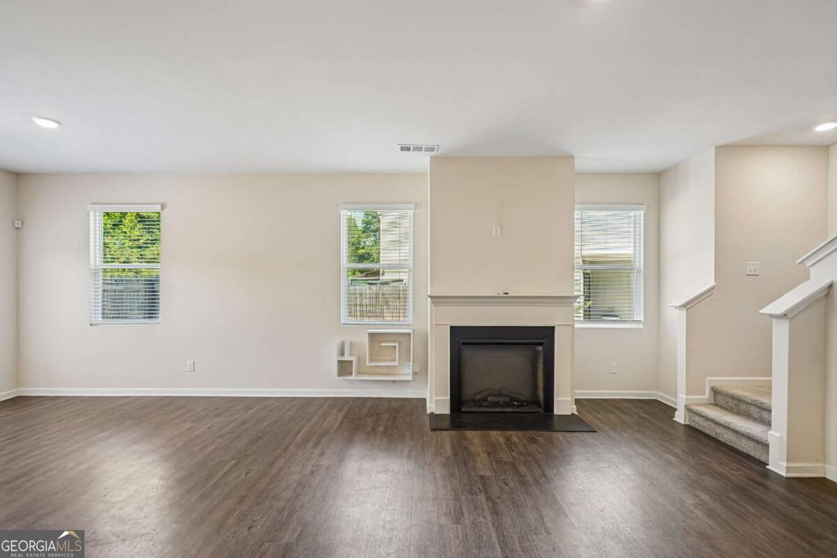 5184 Barberry Avenue Property Photo 10