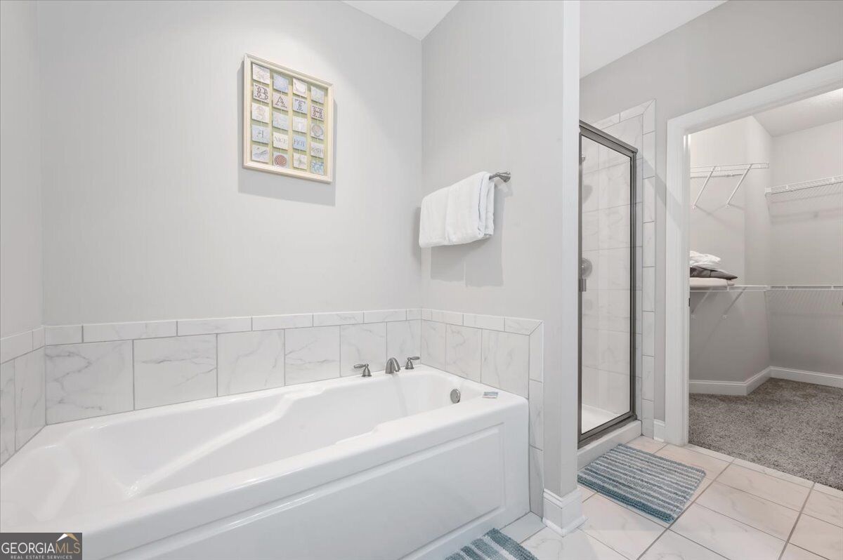 404 Mariners Circle Property Photo 18