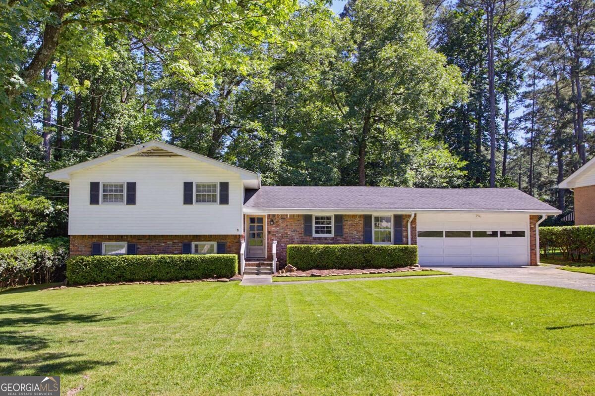 3053 E Ramble Lane Property Photo 1