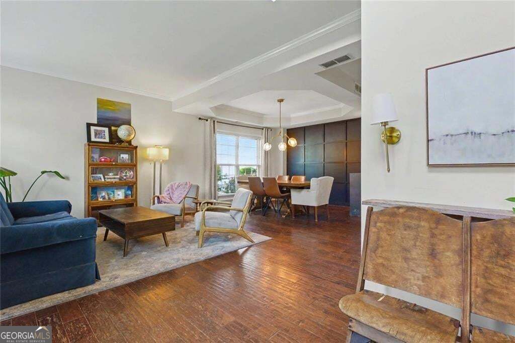 1080 Olde Roswell Grove Property Photo 5