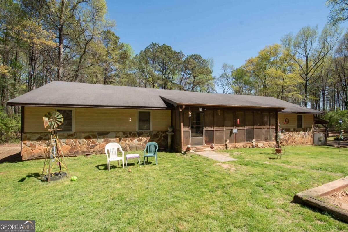 270 Walt Sanders Road Property Photo 1