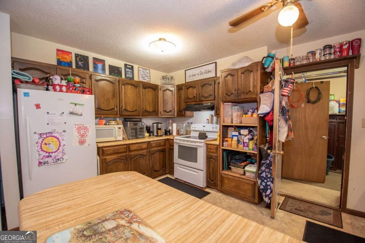 270 Walt Sanders Road Property Photo 8