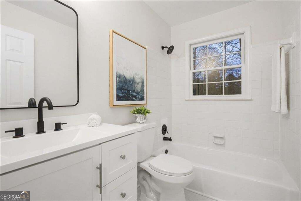 5464 Breathitt Drive Sw Property Photo 23
