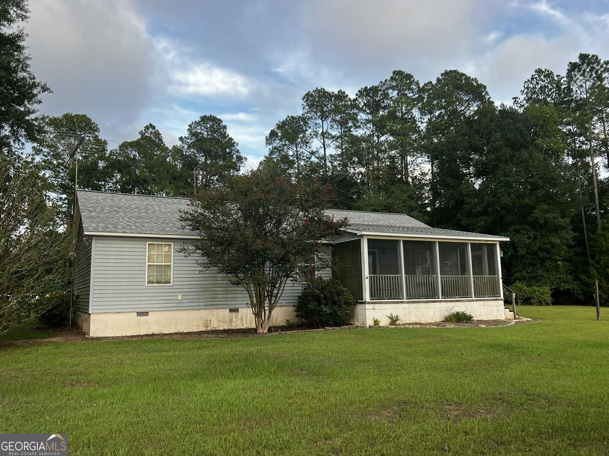 1693 E Lake Drive Property Photo 1