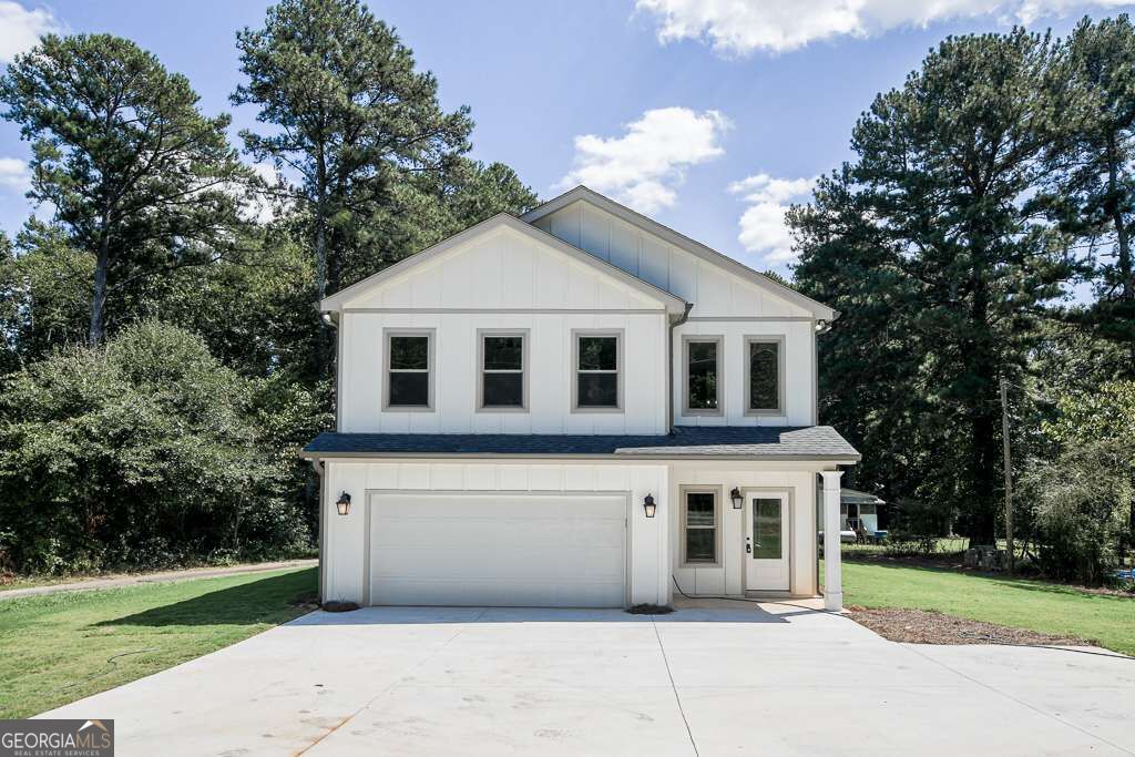 2002 Fence Road Property Photo 1