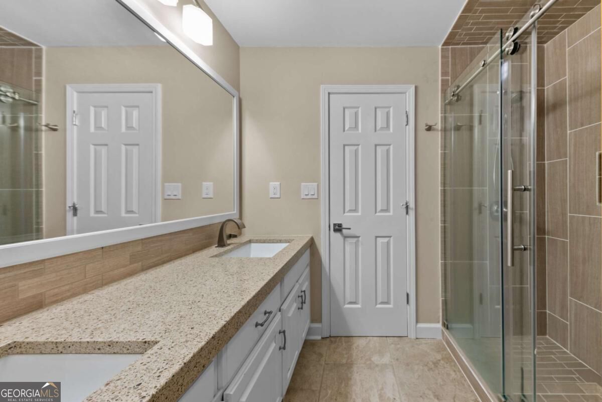 121 Cherry Point Property Photo 24