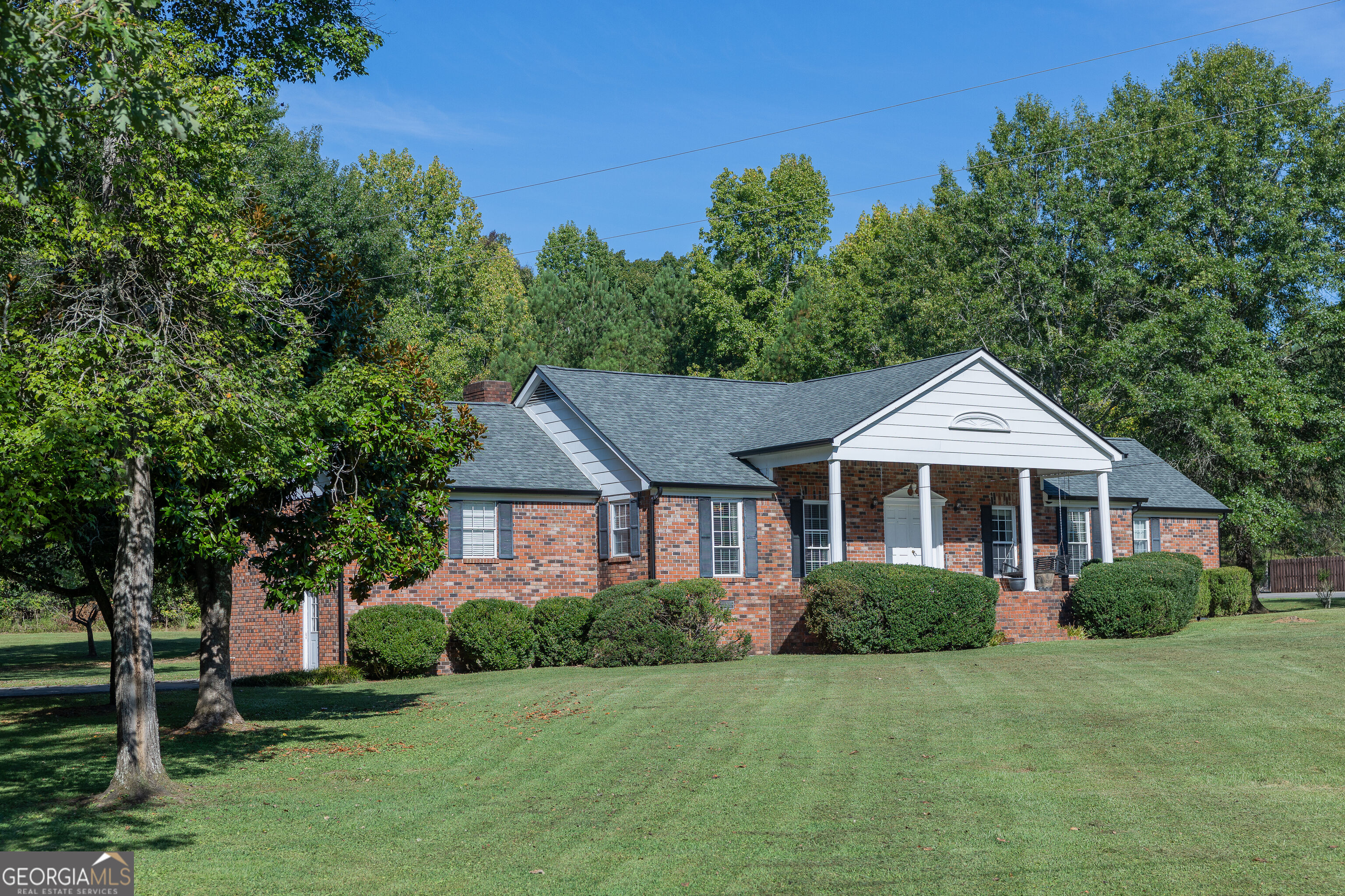 245 Forrestway Drive Property Photo 3