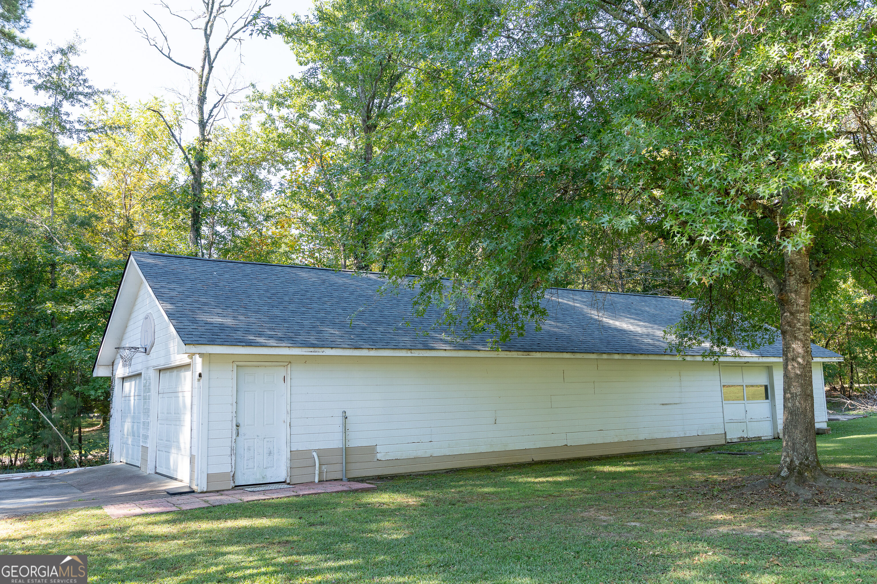 245 Forrestway Drive Property Photo 15