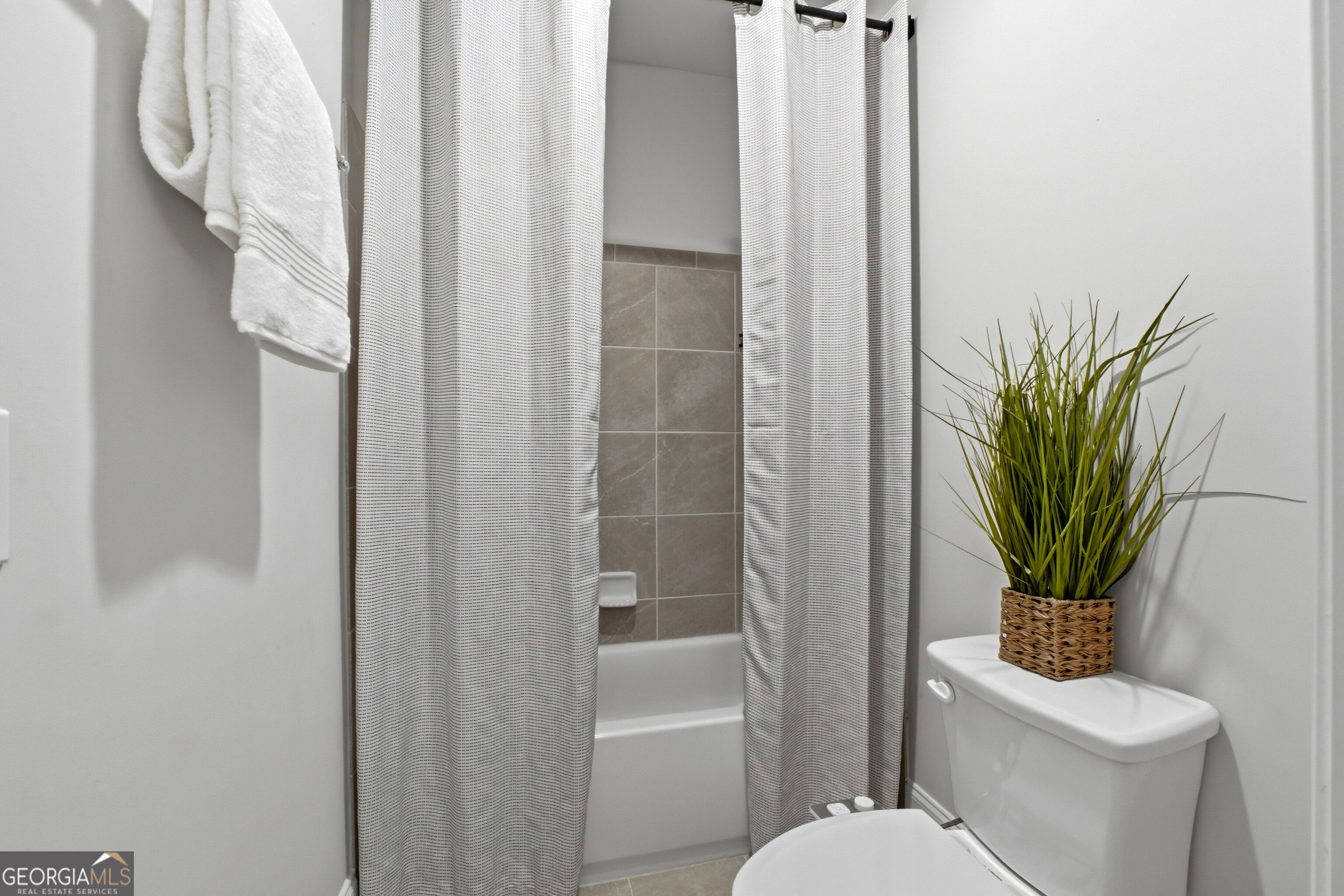 6130 Bentley Commons Drive Property Photo 30