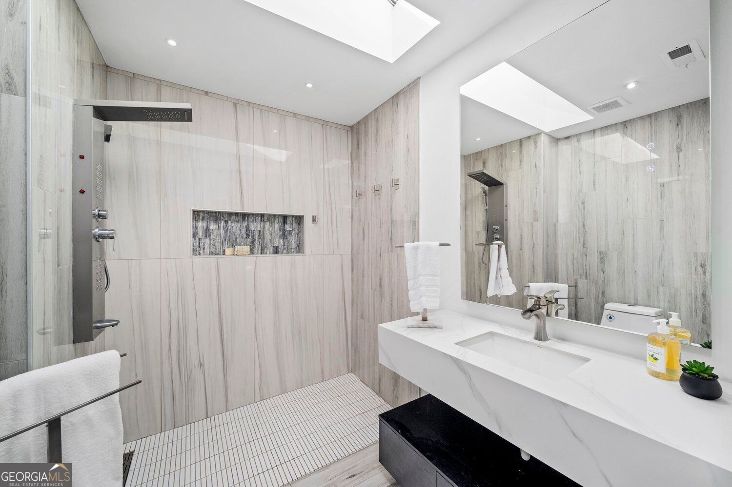 154 Cromwell Road Ne Property Photo 25