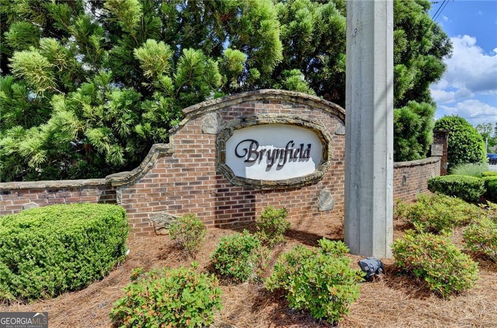 352 Beynon Terrace Property Photo 2