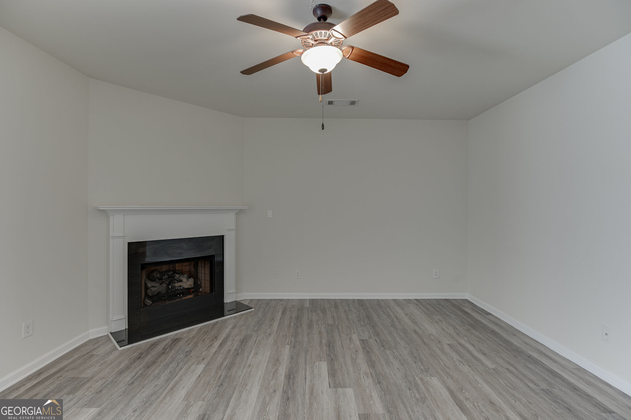 352 Beynon Terrace Property Photo 9